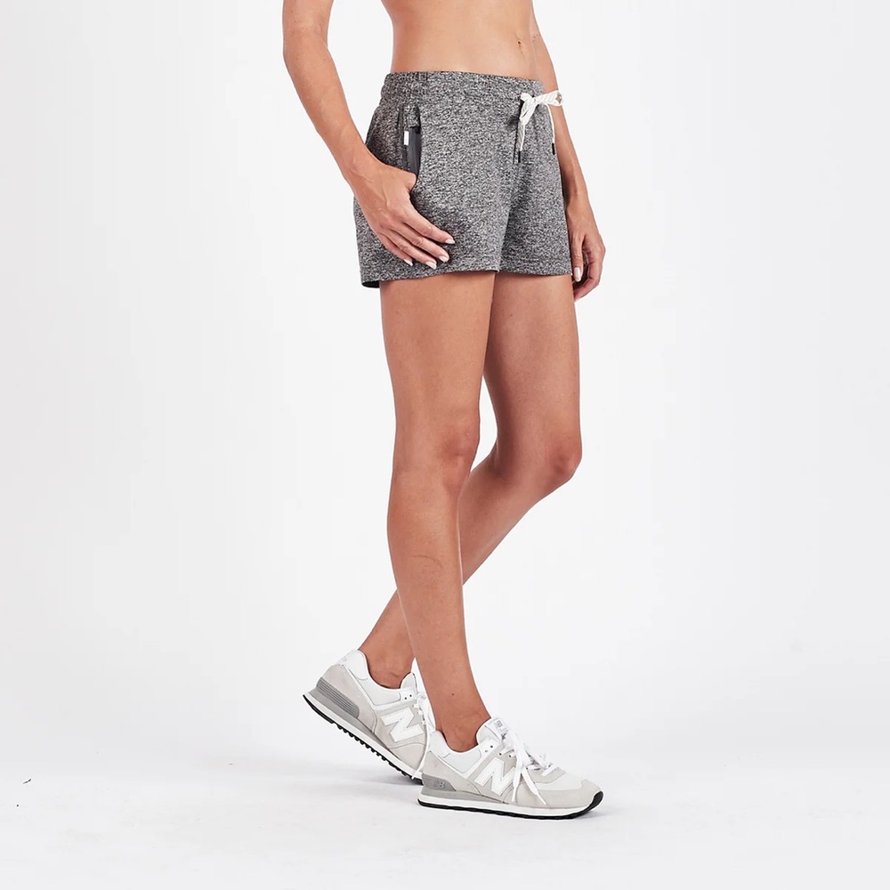 Vuori halo performance short